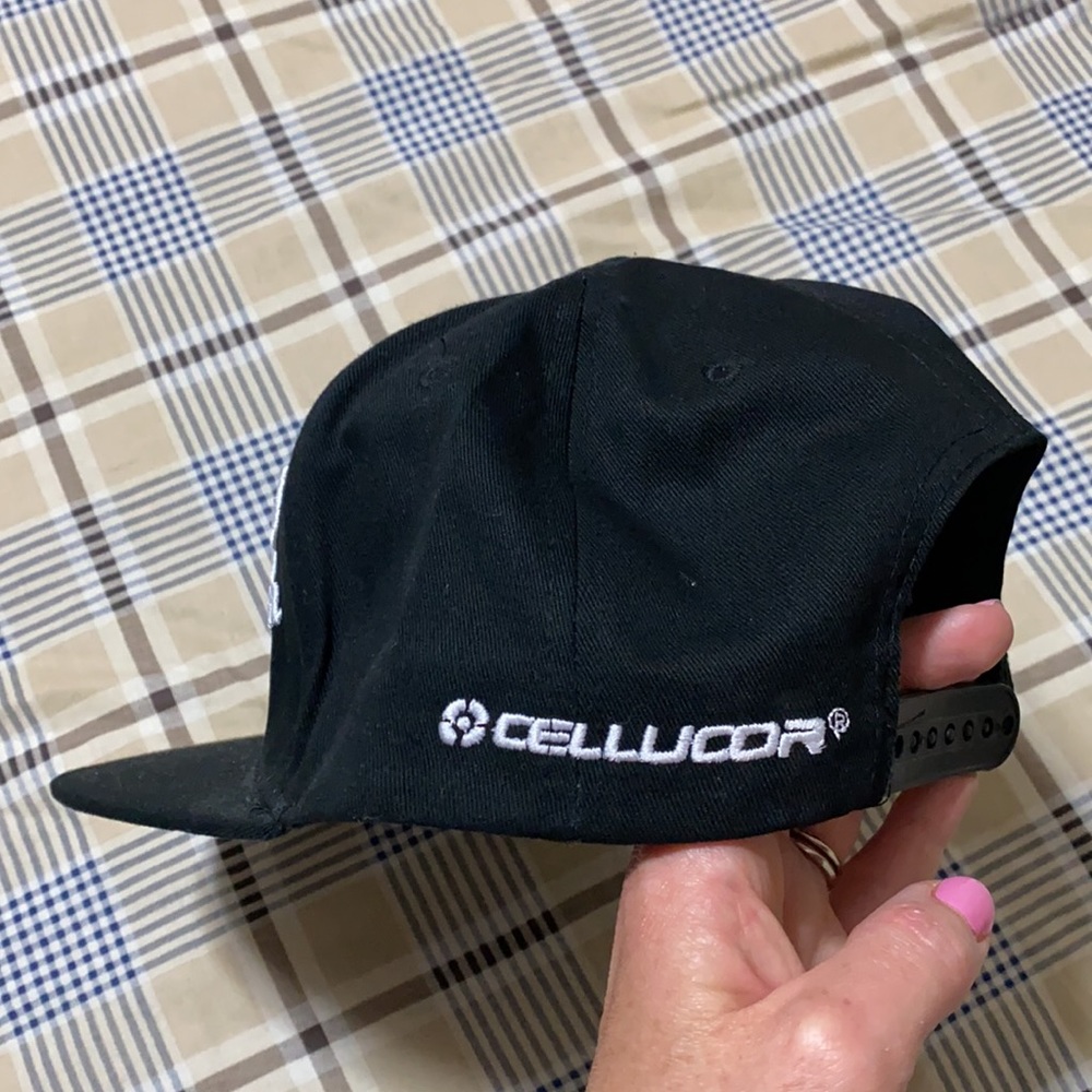 Hat - Picture 2 of 4